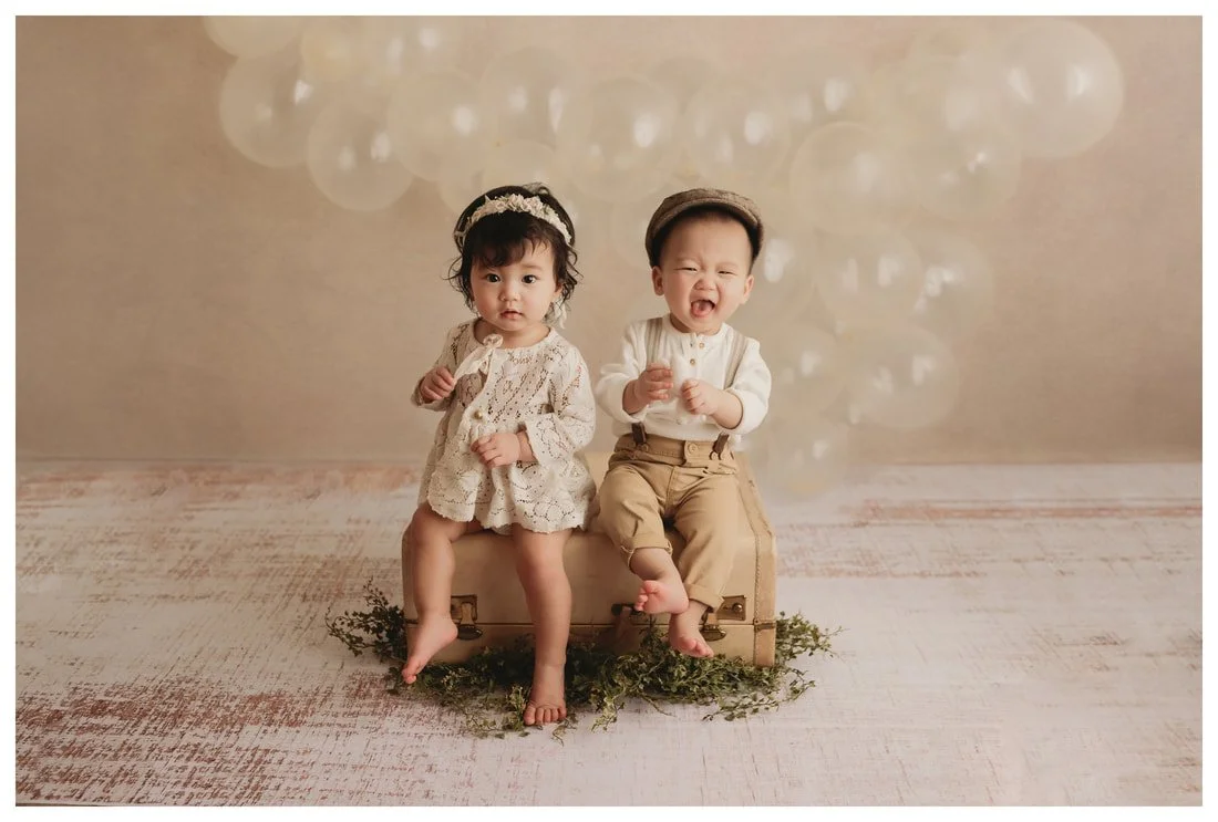 Twin Babies 1st Birthday Cake Smash Photo Shoot in Portland, Oregon
