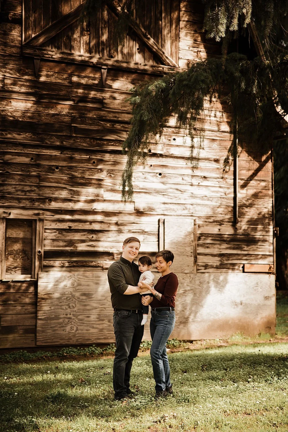 Freezing Time: A Golden Hour Outdoor Family Session in Tualatin