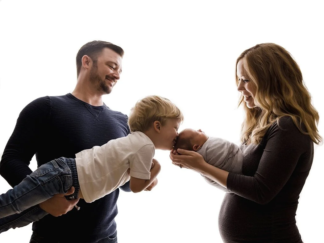 Growing Together: A Beautiful Sibling & Newborn Session in Portland