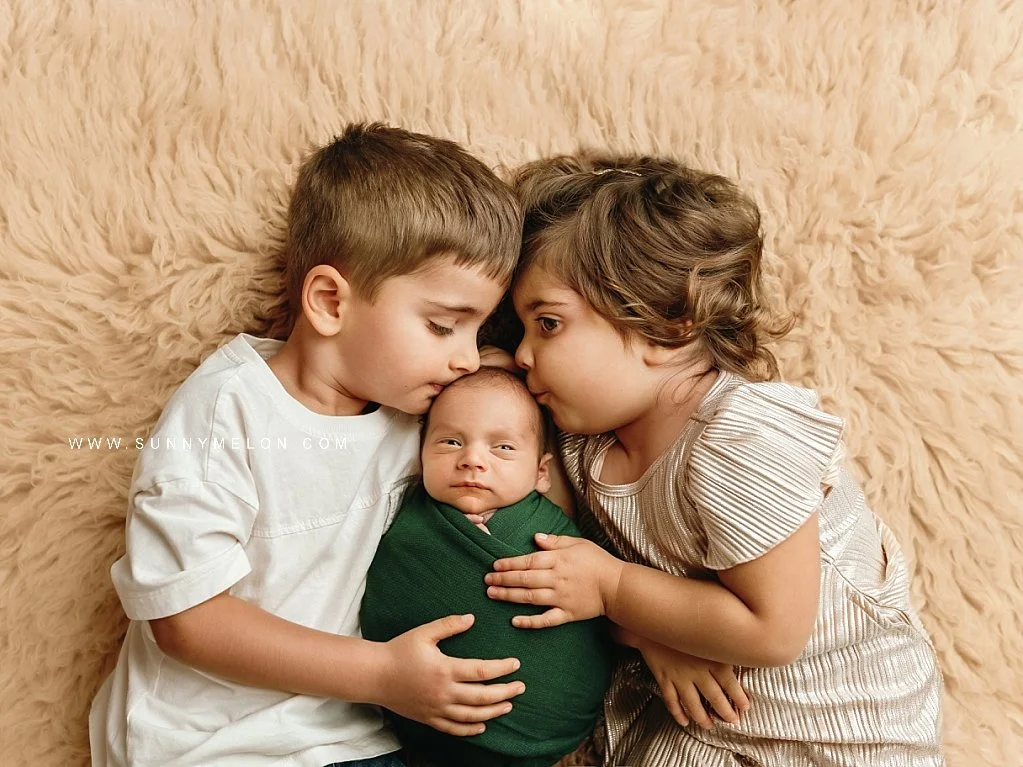 Capturing the Connection: Newborn and Sibling Photography in Beaverton, Oregon